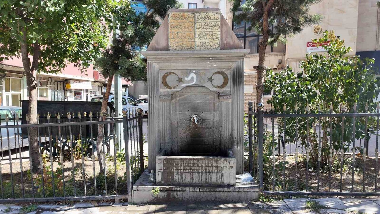 ERZURUM ŞEHİR MERKEZİNDE TESCİL EDİLMİŞ 175 TARİHÎ ÇEŞME BULUNUYOR. ERZURUM VALİLİĞİ BU ÇEŞMELERLE...