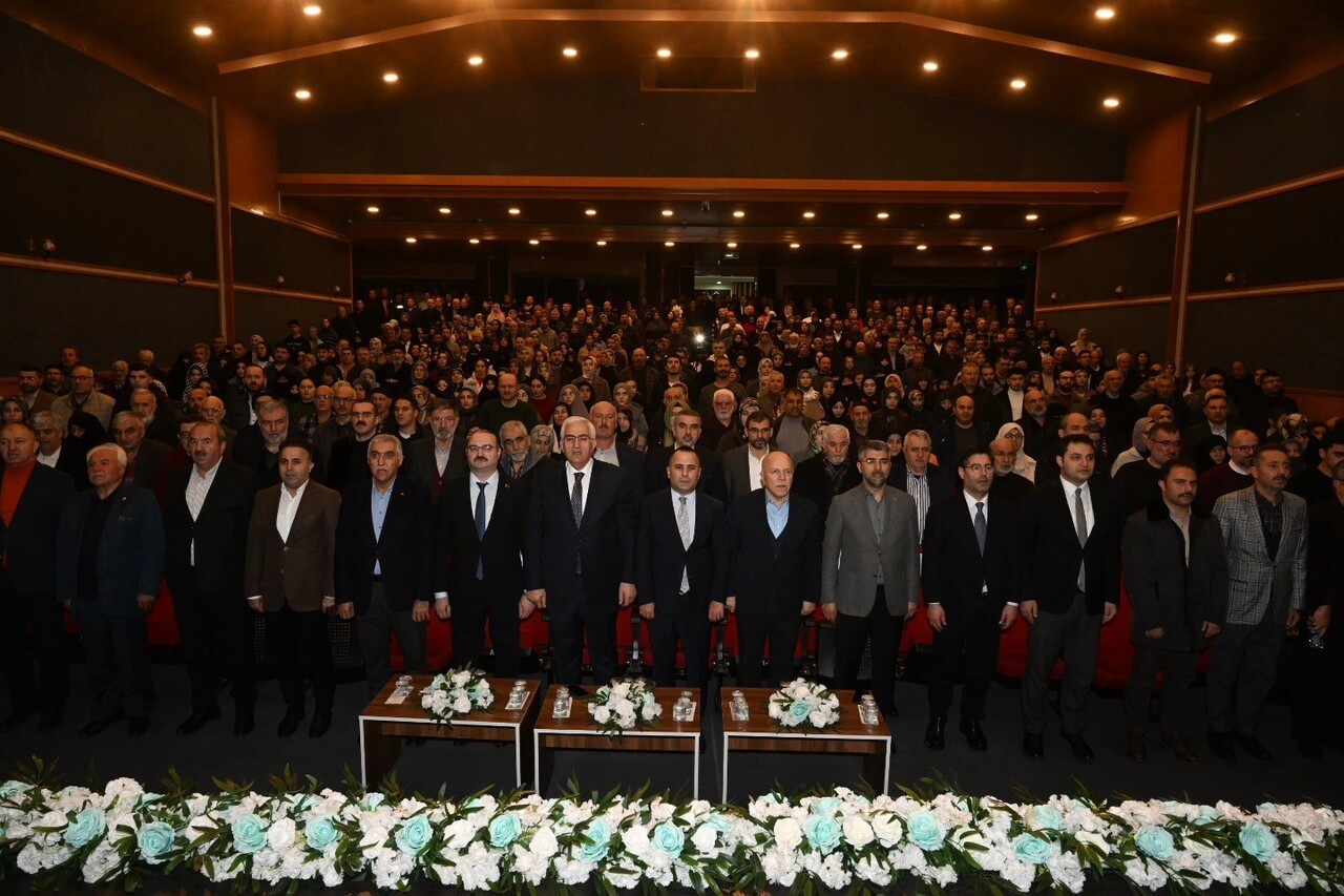 ERZURUM’UN YETİŞTİRDİĞİ ÖNEMLİ DEĞERLERDEN BİRİSİ OLAN ALVARLI EFE HAZRETLERİ ANMA PROGRAMI...