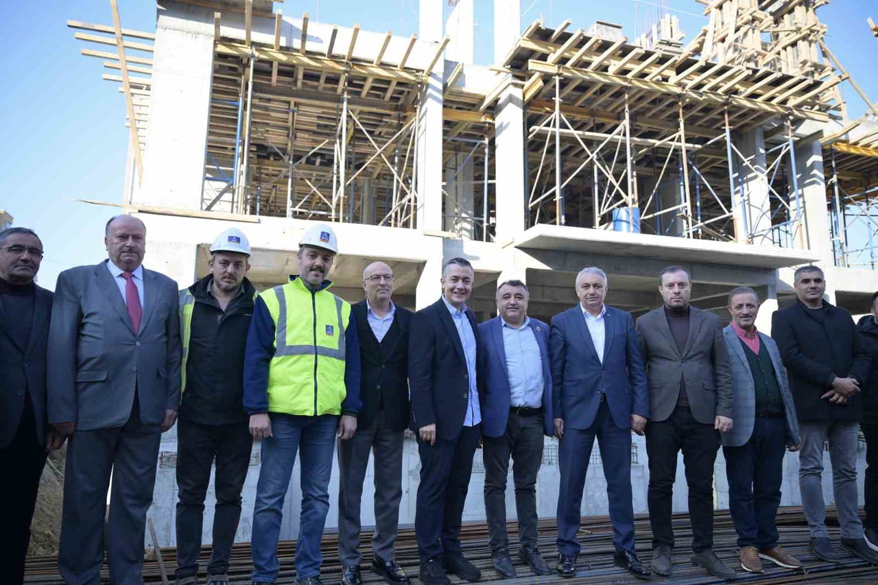 ESENYURT BELEDİYESİ, İLÇEDE TOPLUMSAL OLAYLARA VE ACİL DURUMLARA HIZLI VE ETKİN MÜDAHALE SAĞLAMAK...