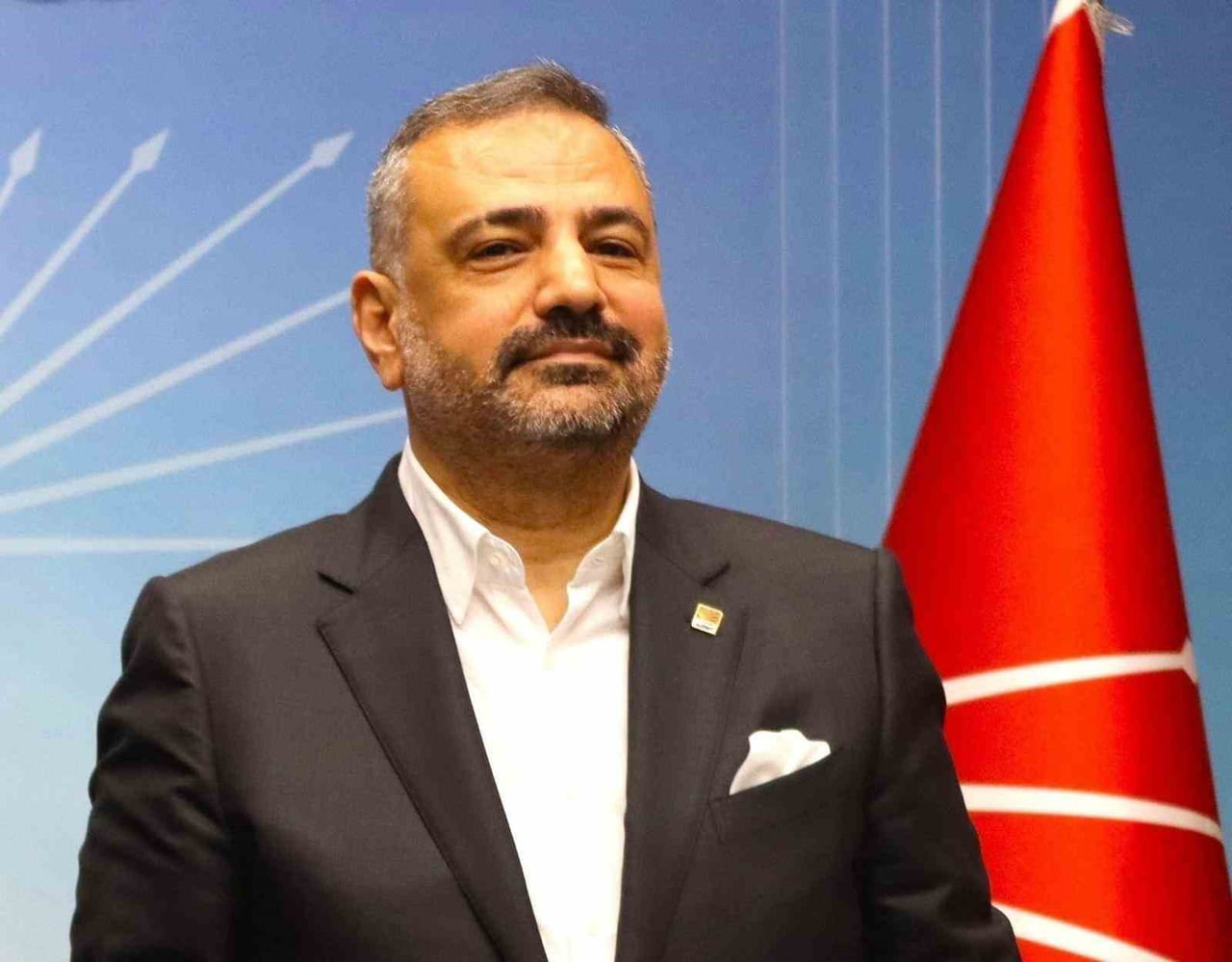 ESKİ CUMHURİYET HALK PARTİSİ (CHP) İZMİR  İL BAŞKANI ŞENOL ASLANOĞLU