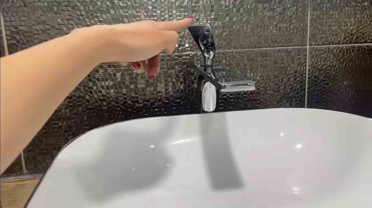 ESKİŞEHİR'DE ANA İSALE HATTINDA MEYDANA GELEN ARIZA NEDENİYLE 38 SAATİ AŞKIN SÜREDİR YAŞANAN SU...