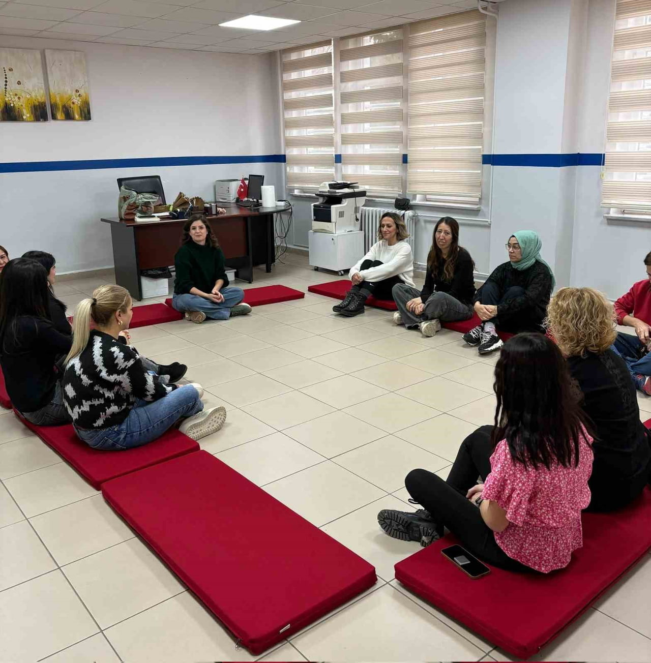 ESKİŞEHİR'DE OYUNCU SANEM YELES AKPINAR TARAFINDAN ÖĞRENCİ VELİLERİNE YÖNELİK, 'BULUŞMA NOKTASI:...