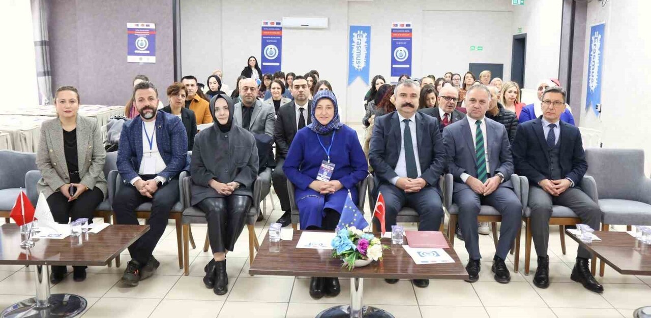 ESKİŞEHİR AİLE VE SOSYAL HİZMETLER İL MÜDÜRLÜĞÜ KOORDİNATÖRLÜĞÜNDE, ANKARA ÜNİVERSİTESİ VE BATMAN...