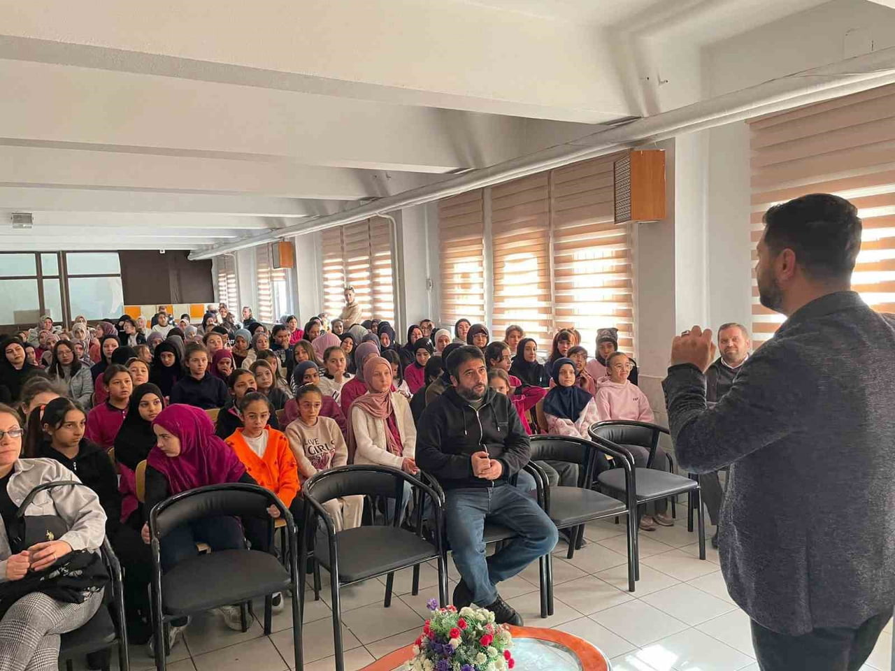 ESKİŞEHİR ODUNPAZARI MÜFTÜLÜĞÜ TARAFINDAN PEYGAMBER EFENDİMİZİN AİLE HAYATI VE SAĞLIKLI NESİLLER...