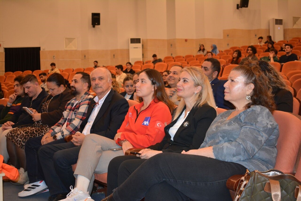 ETKİNLİK KAPSAMINDA PROF. DR. BAHTİYAR ÖZÇALDIRAN’IN MODERATÖRLÜĞÜNÜ ÜSTLENDİĞİ SÖYLEŞİDE MİLLİ...