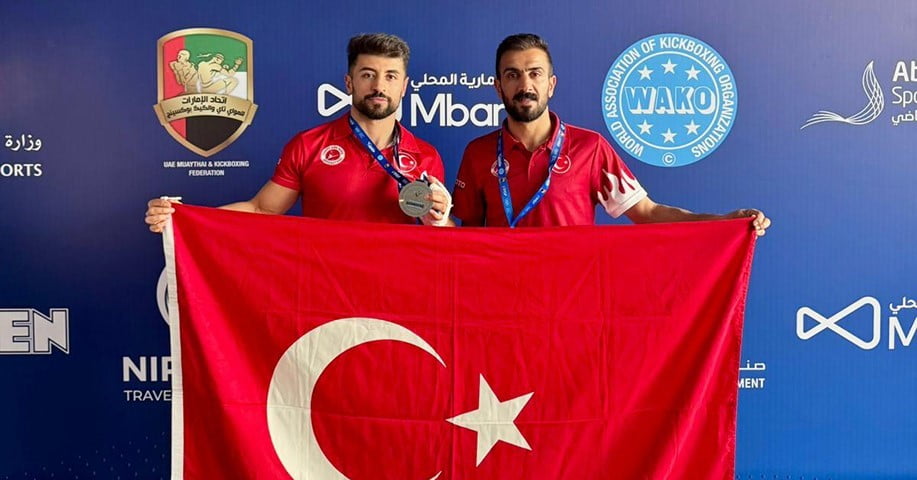 ETÜ SPOR BİLİMLERİ FAKÜLTESİ ÖĞRETİM ÜYESİ CEBRAİL GENÇOĞLU, 63 KG KİCK LİGHT KATEGORİSİNDE DÜNYA...
