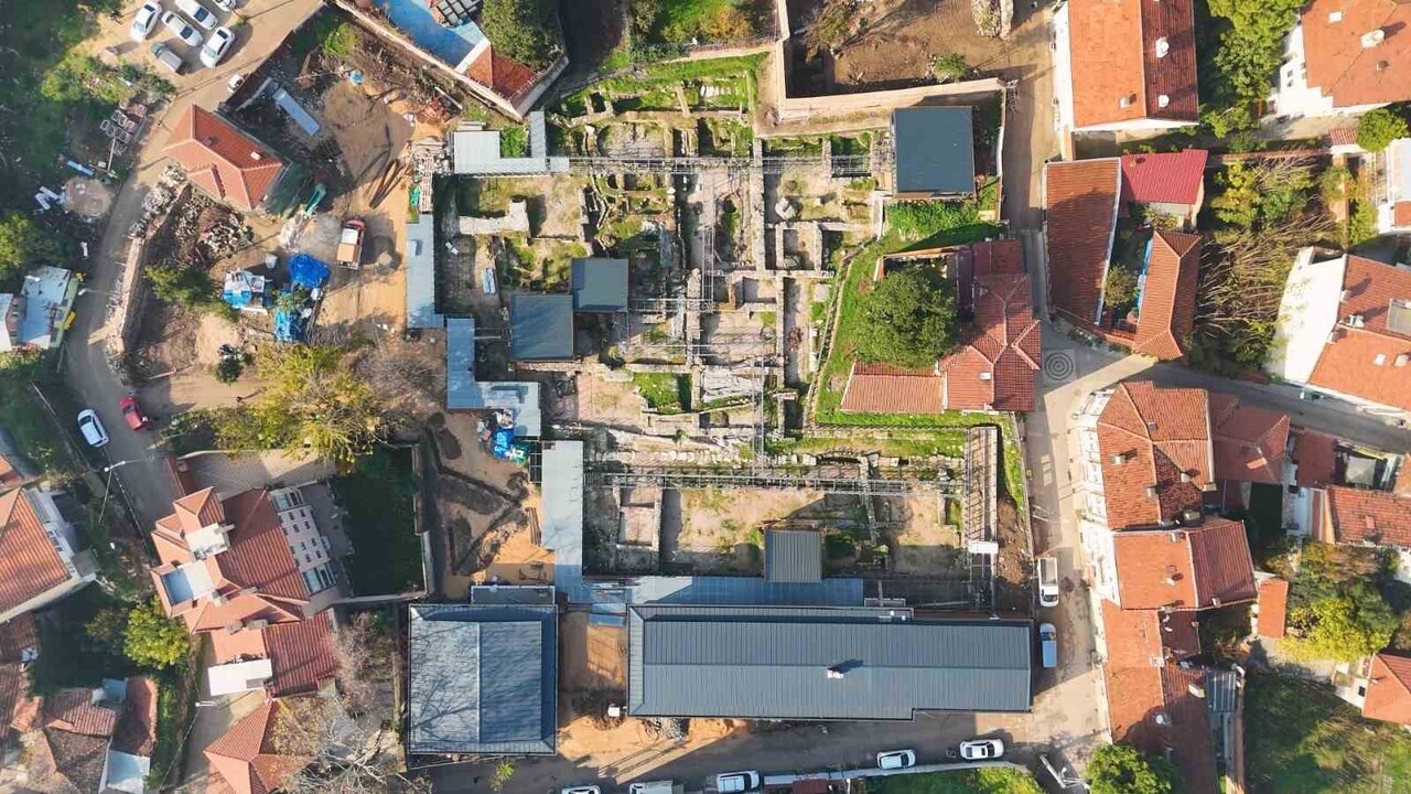 EVLİYA ÇELEBİ’NİN "RUHANİYETLİ ŞEHİR" DİYE ANLATTIĞI, TANPINAR’IN BURSA’DA ZAMAN’INA İLHAM VEREN...