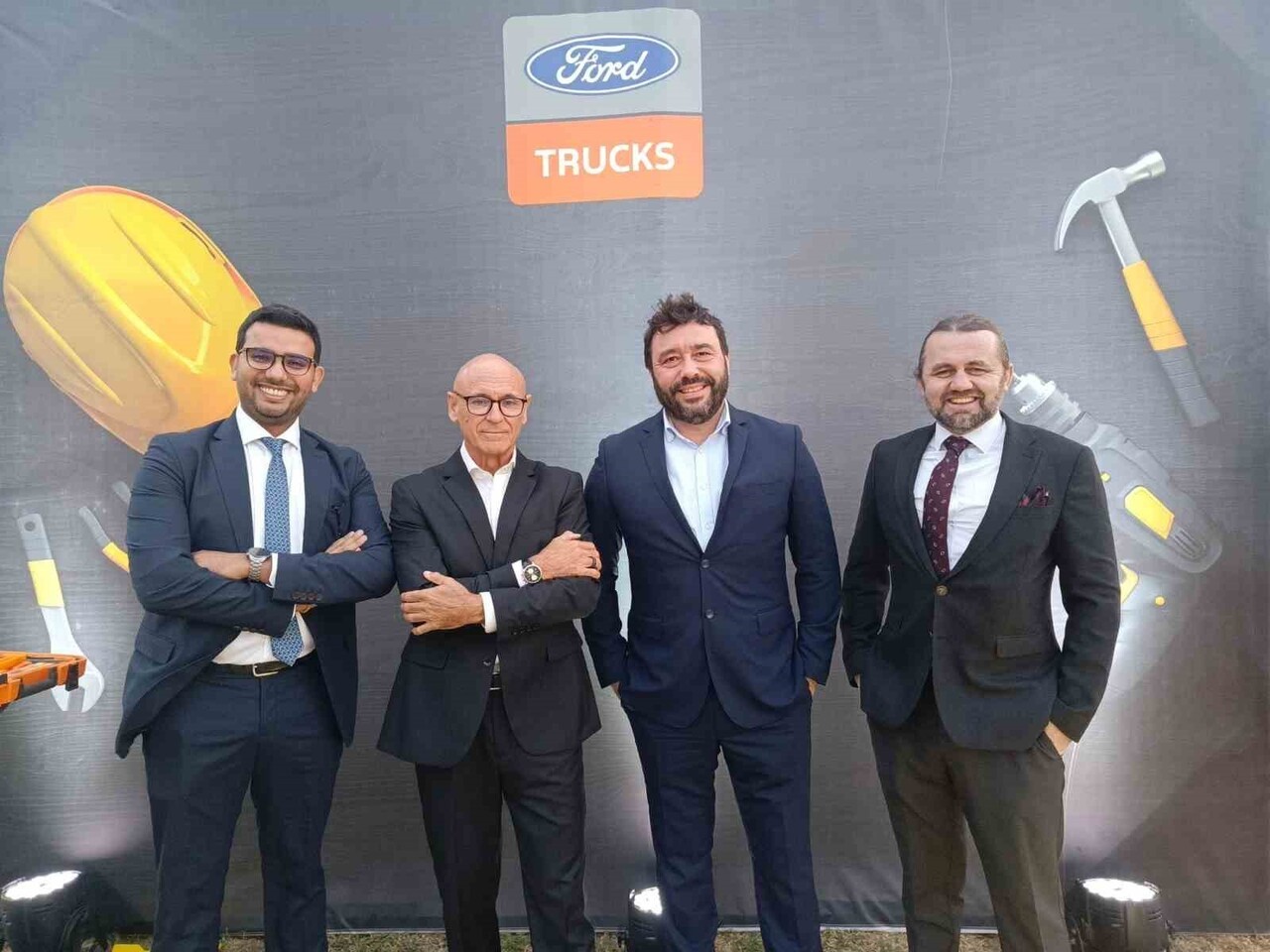 FORD TRUCKS, SALVADOR CAETANO GRUBU'NU İTHALATÇI OLARAK ATAYARAK SENEGAL PAZARINA RESMİ OLARAK...