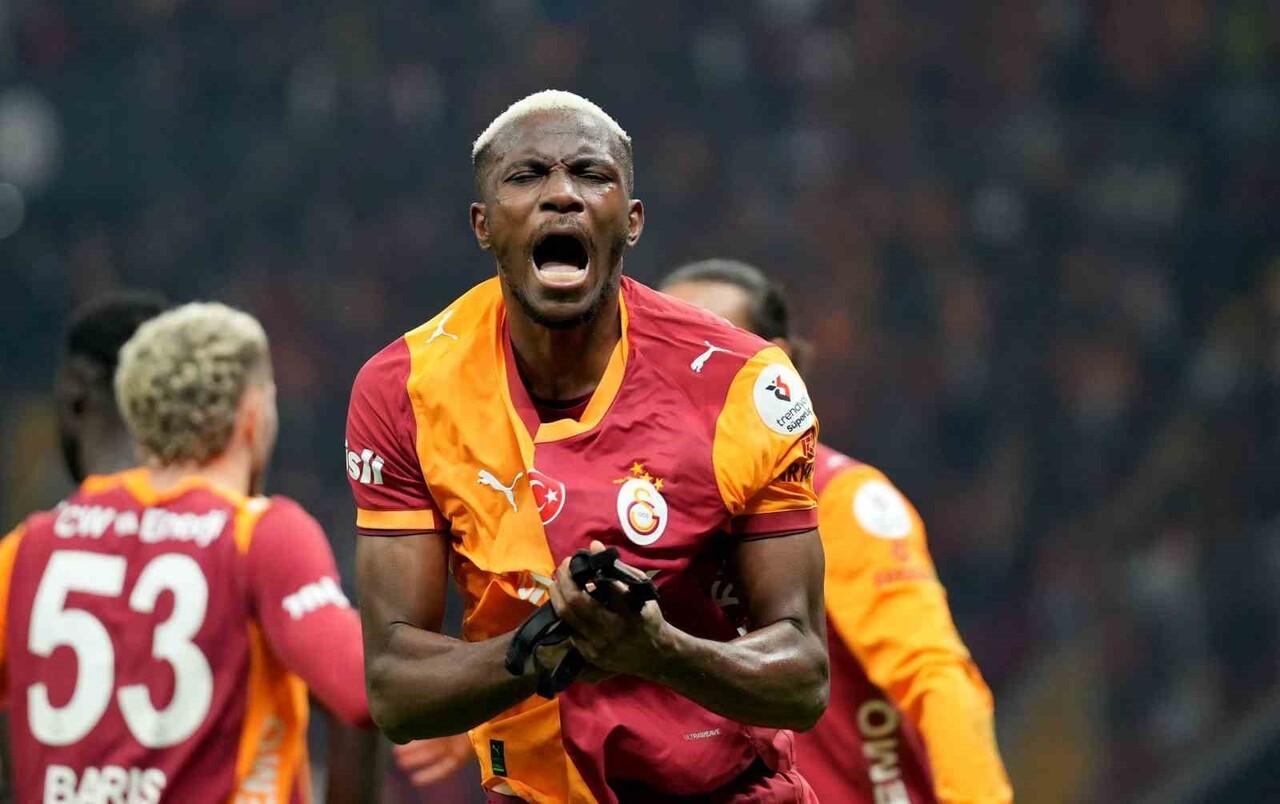 GALATASARAY’IN NİJERYALI FUTBOLCUSU VİCTOR OSİMHEN, SAMSUNSPOR MAÇIYLA BU SEZON TRENDYOL SÜPER...