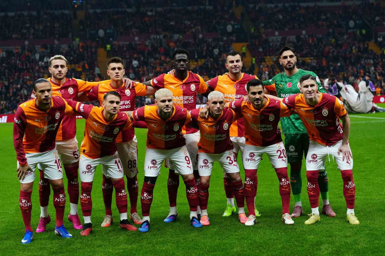 GALATASARAY TEKNİK DİREKTÖRÜ OKAN BURUK, SON OYNADIKLARI KUPADAKİ BAŞAKŞEHİR MAÇININ 11’İNE GÖRE...