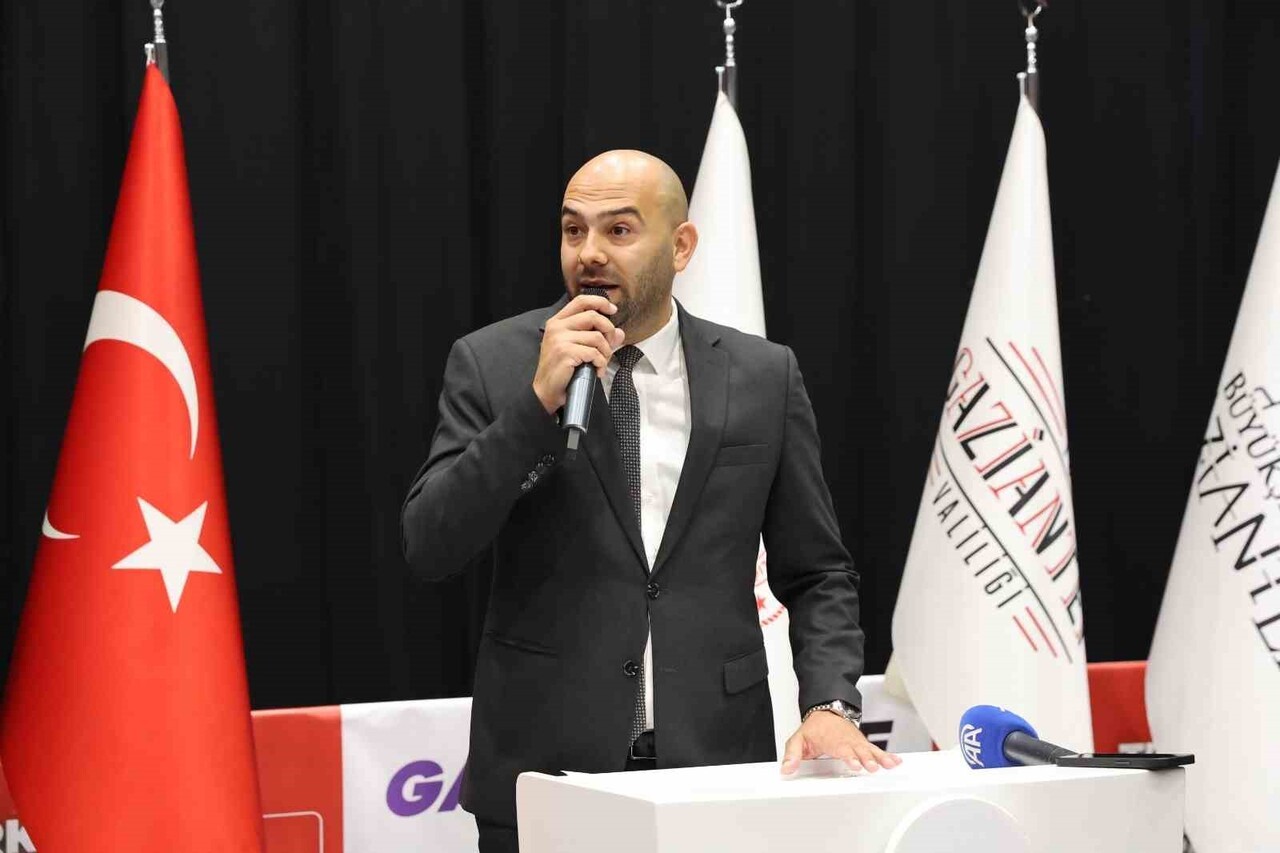 GAZİANTEP BÜYÜKŞEHİR, TÜRK DÜNYASININ İLK SATRANÇ BULUŞMASINA EV SAHİPLİĞİ YAPIYOR