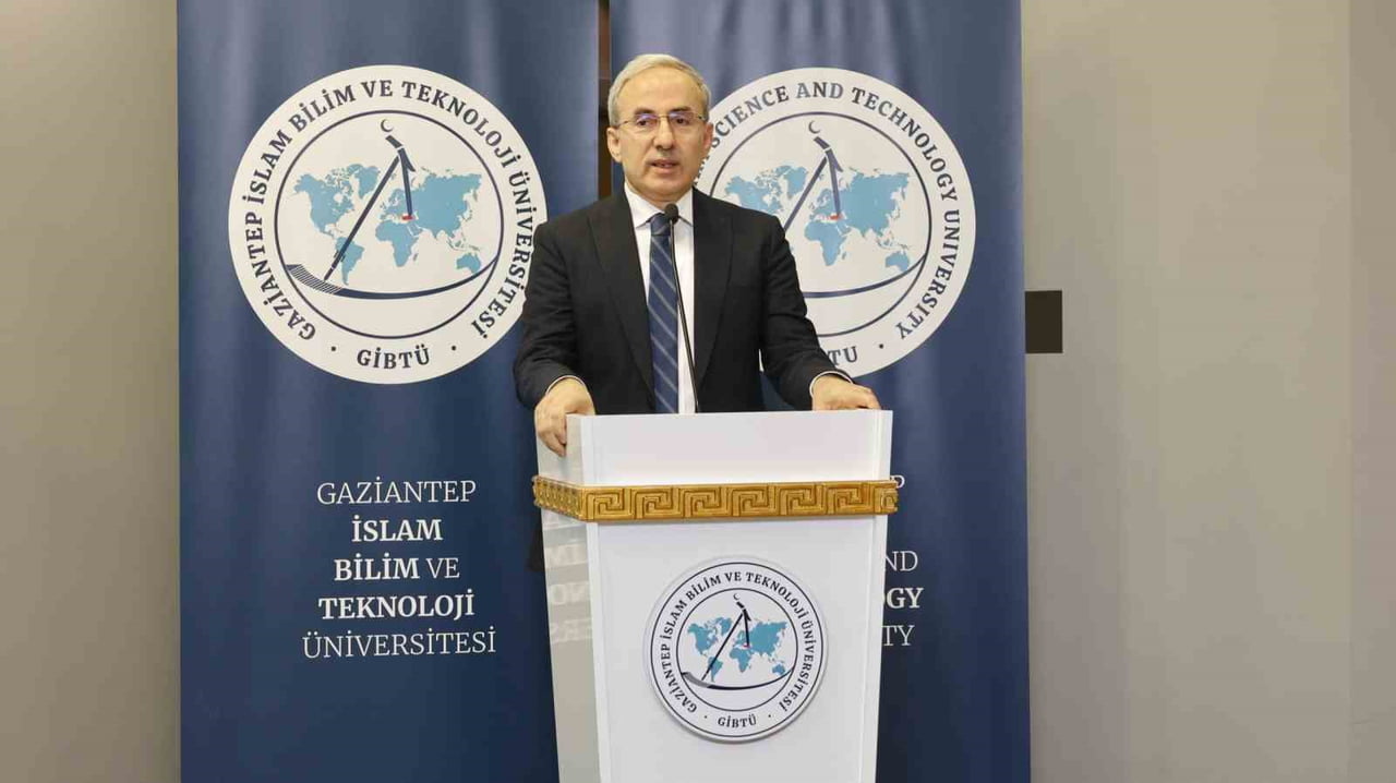 GAZİANTEP İSLAM BİLİM VE TEKNOLOJİ ÜNİVERSİTESİ (GİBTÜ) EV SAHİPLİĞİNDE DÜZENLENEN "YOĞUN BAKIM...