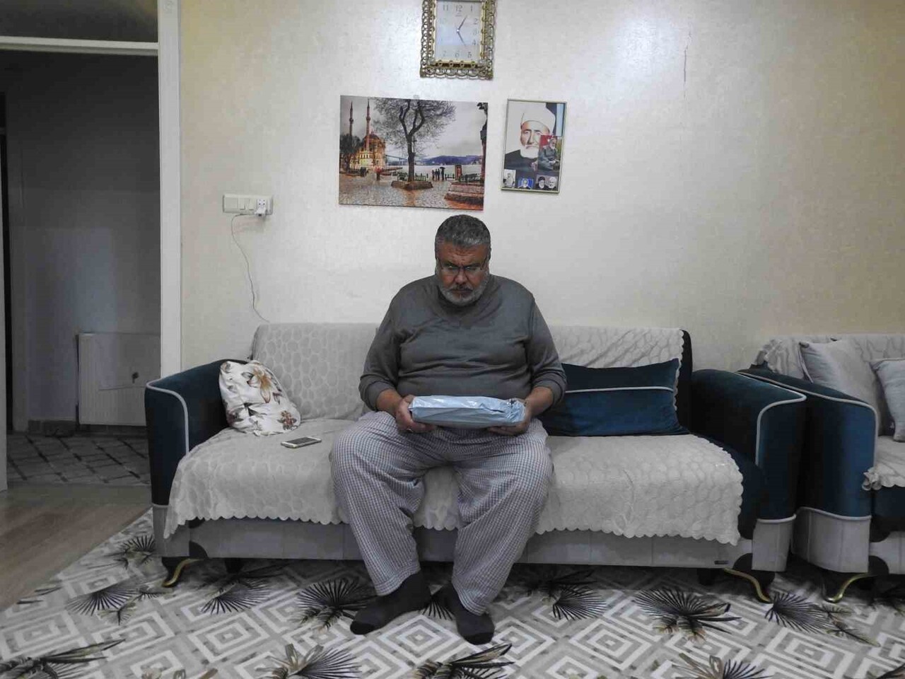 GEÇTİĞİMİZ YIL İNTERNET HİZMETİ ALDIĞINI BELİRTEN KİLİSLİ EMEKLİ VATANDAŞ ALİ KIRLANGIÇ, YENİDEN...