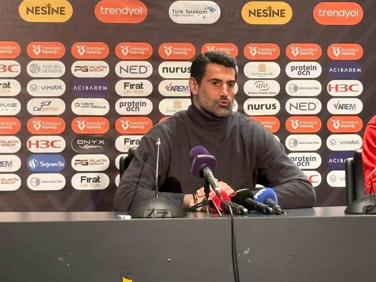 GENÇLERBİRLİĞİ TEKNİK DİREKTÖRÜ VOLKAN DEMİREL, FATİH KARAGÜMRÜK MÜSABAKASININ ARDINDAN, "BEN ÇOK...