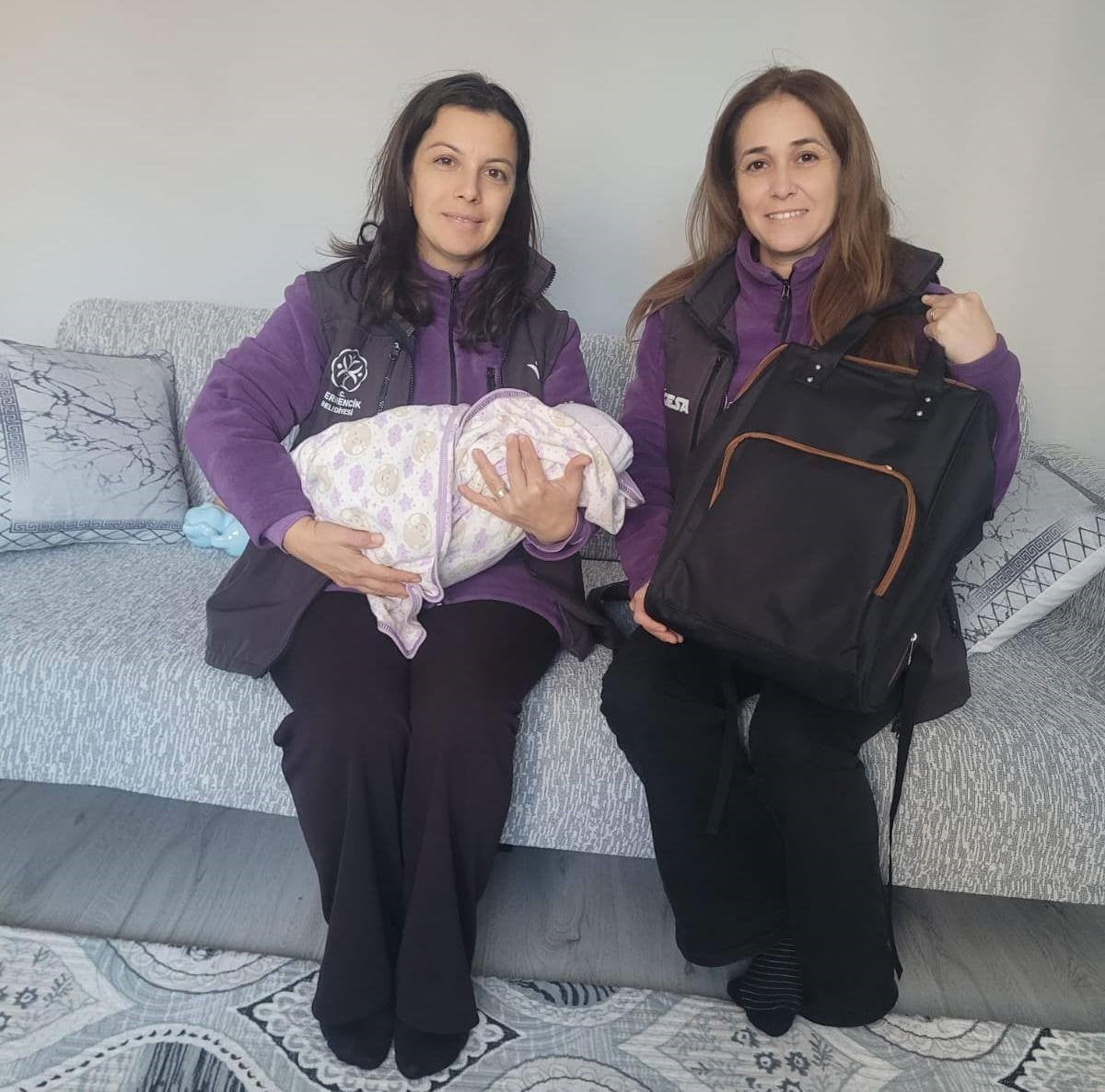 GERMENCİK BELEDİYESİ, SOSYAL AĞI (GESA) EKİPLERİ ARACILIĞIYLA İLÇENİN DÖRT BİR YANINDA İHTİYAÇ...