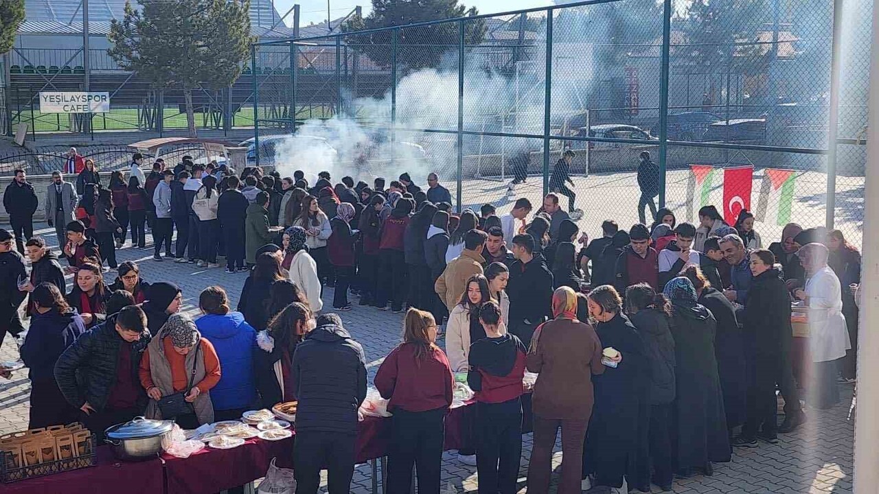 GERMİYAN TİCARET MESLEKİ VE TEKNİK ANADOLU LİSESİ TARAFINDAN FİLİSTİN HALKINA DESTEK OLMAK...