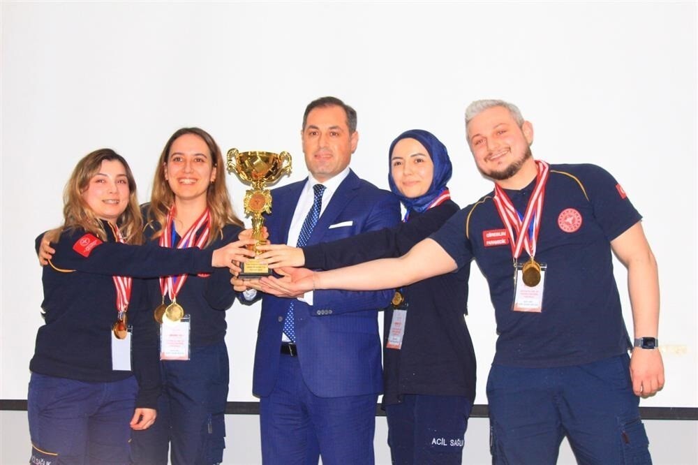 GİRESUN’DA "1-7 ARALIK ACİL SAĞLIK HİZMETLERİ HAFTASI" KAPSAMINDA DÜZENLENEN EĞİTİM ÖLÇME VE...