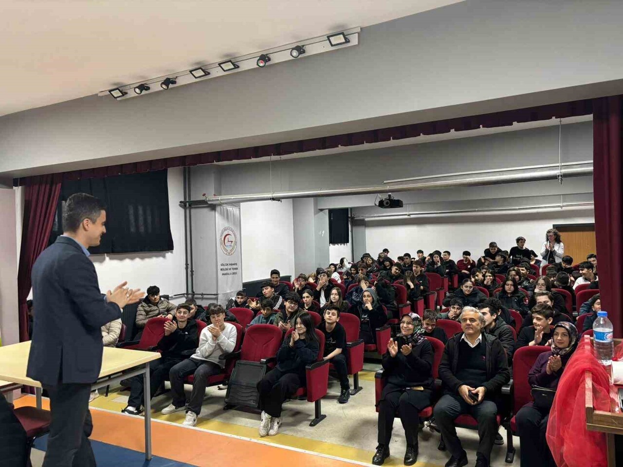 GÖLCÜK'TE LİSE ÖĞRENCİLERİNE YÖNELİK SIFIR ATIK EĞİTİMİ DÜZENLENDİ.