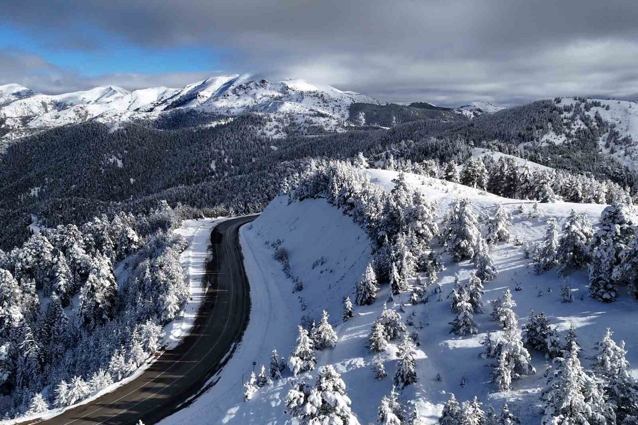 GÜMÜŞHANE-ŞİRAN ARASINDAKİ EN KISA GÜZERGAH OLAN 2 BİN RAKIMLI TERSUN DAĞI GEÇİDİ, ETKİLİ OLAN KAR...