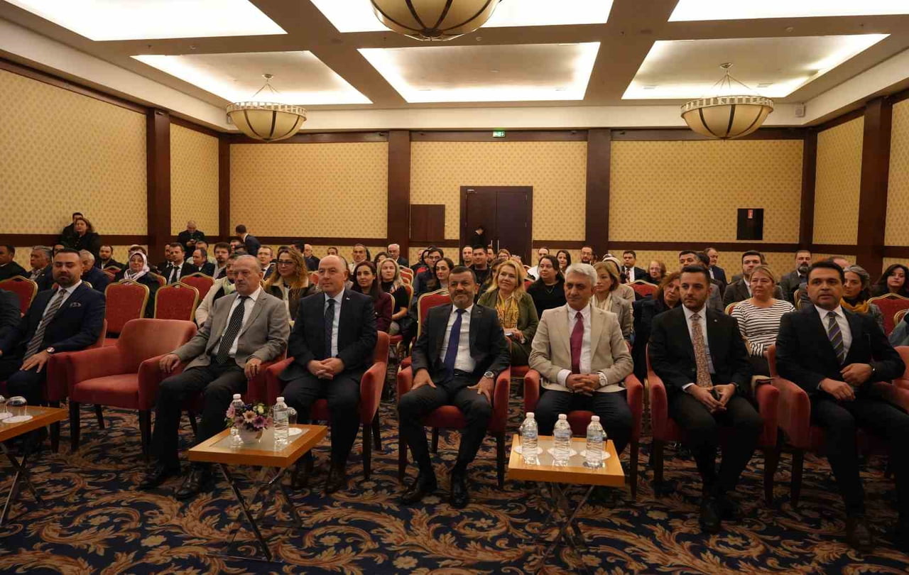 GÜNEY EGE’DEKİ KOOPERATİFLERİ GELECEĞE TAŞIYACAK VİZYONU ŞEKİLLENDİRMEK AMACIYLA DÜZENLENEN GÜNEY...