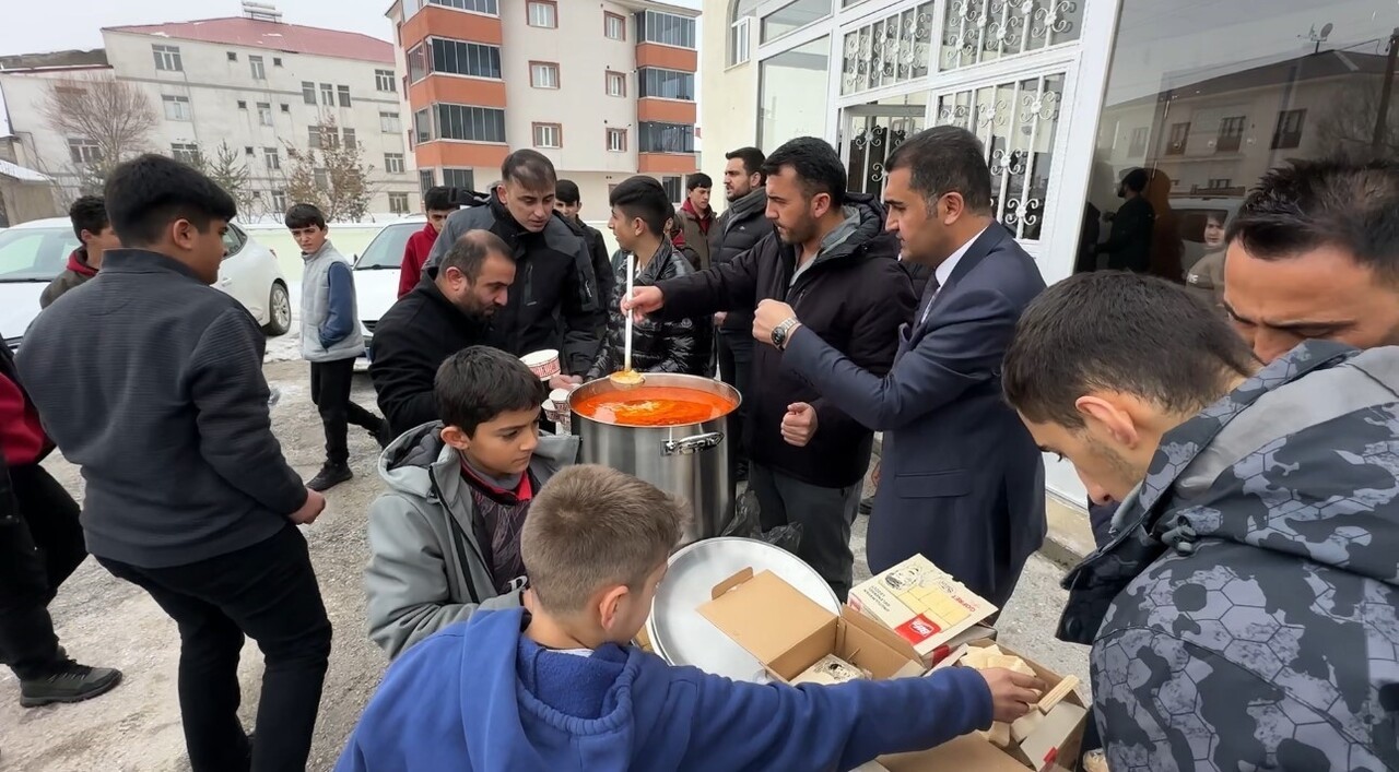 HAKKARİ’NİN YÜKSEKOVA İLÇESİNDE YERLİ MALI HAFTASI BAŞLANGICINDA YÜKSEKOVA MEHMET AKİF ERSOY...