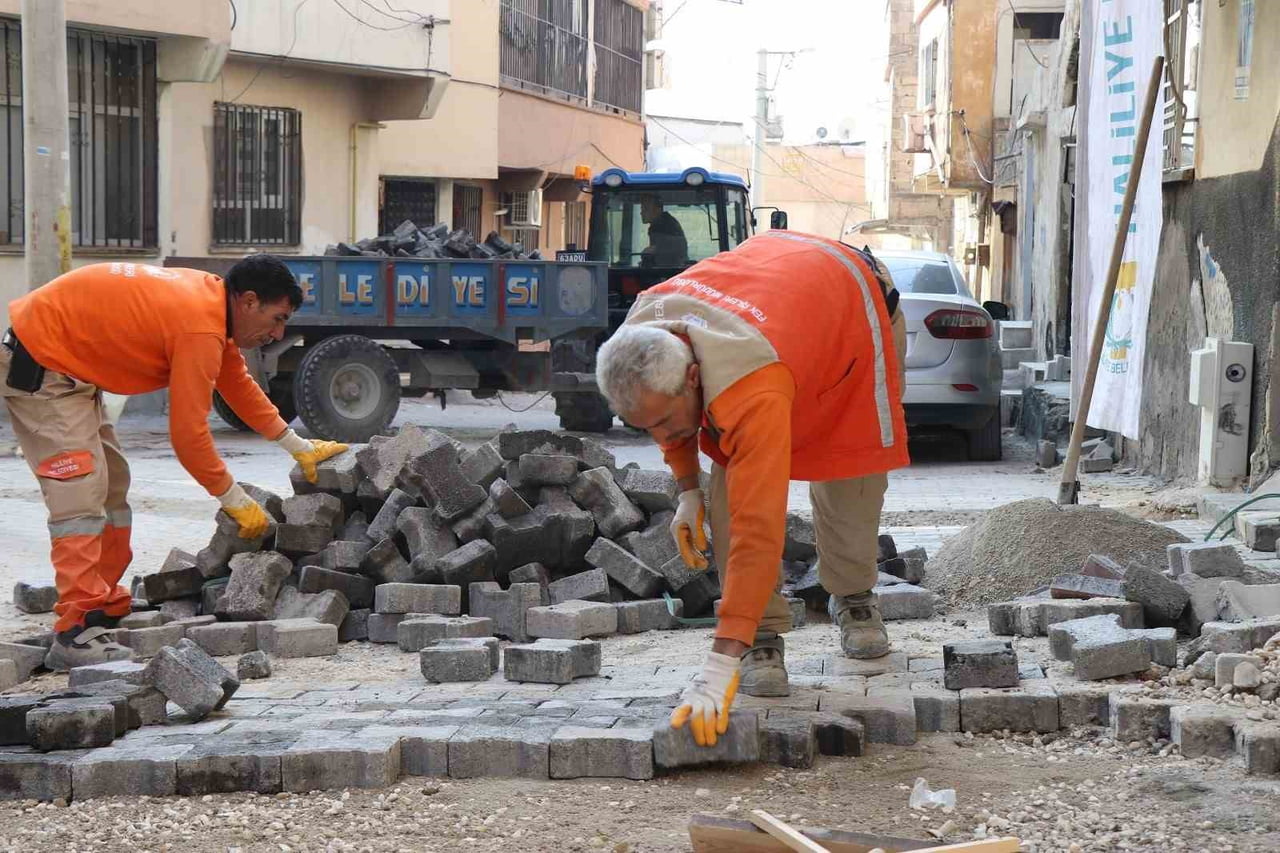 HALİLİYE'DE ÜST YAPI ÇALIŞMALARI SÜRÜYOR