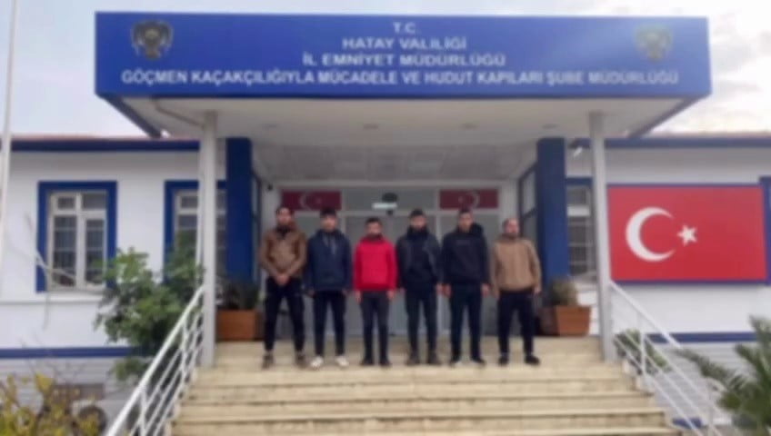 HATAY'DA POLİS EKİPLERİ TARAFINDAN GERÇEKLEŞTİRİLEN OPERASYONDA 6 GÖÇMEN YAKALANIRKEN, 1 GÖÇMEN...