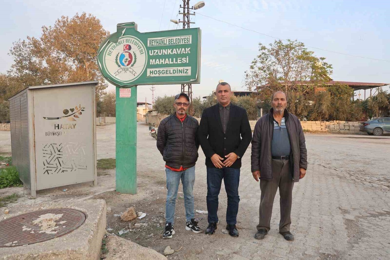 HATAY'IN REYHANLI İLÇESİNE BAĞLI OLAN UZUNKAVAK MAHALLESİ, GERÇEKLEŞEN REFERANDUMUN ARDINDAN RESMİ...