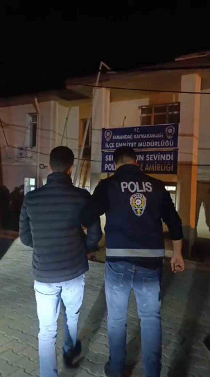 HATAY’DA 30 YIL 2 AY 8 GÜN HAPİS CEZASI İLE ARANAN ŞAHIS YAKALANDI