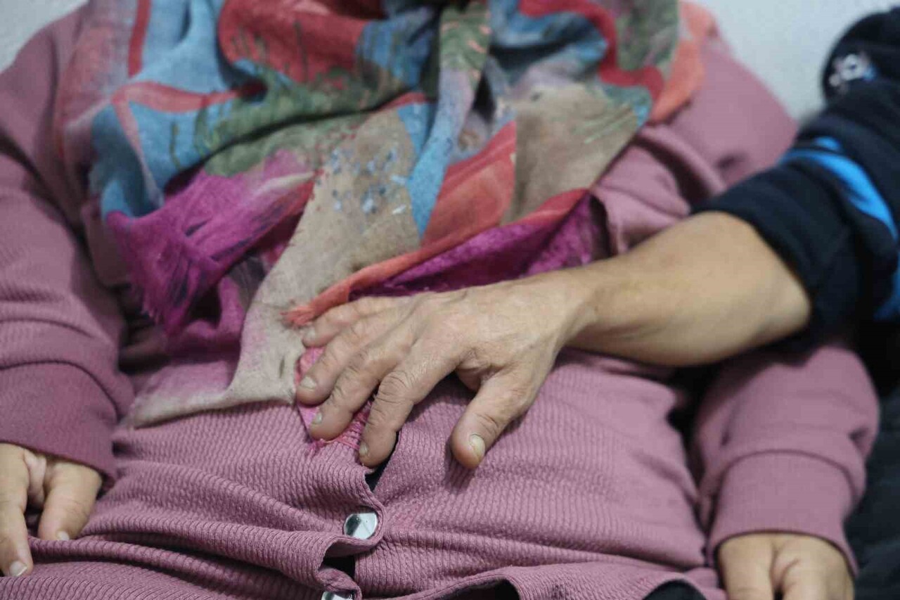 HATAY’DA AKONDROPLAZİLİ HASTASI OLAN 1 METRE BOYUNDAKİ NURGÜL AKSOY İLE MUSTAFA SEVİM, 21 YIL...