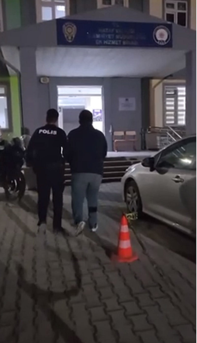 HATAY’DA BİLİŞİM SİSTEMLERİ HIRSIZLIĞI ŞÜPHELİSİ TUTUKLANDI