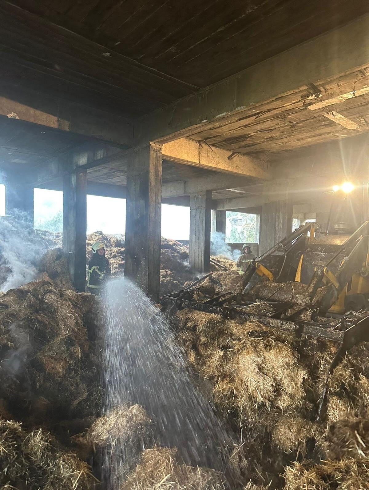 HATAY’DA SAMANLIKTA ÇIKAN YANGIN, EKİPLERİN YAKLAŞIK 10 SAAT SÜREN ÇALIŞMASIYLA KONTROL ALTINA...