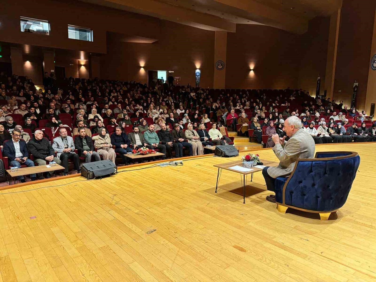 HAZRETİ MEVLÂNÂ’NIN 752. VUSLAT YIL DÖNÜMÜ DOLAYISIYLA ANLAMLI BİR ANMA PROGRAMINA EV SAHİPLİĞİ...