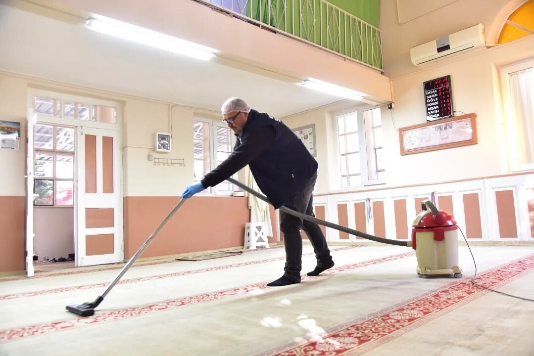 İNCİRLİOVA BELEDİYESİ EKİPLERİ TARAFINDAN BU KAPSAMDA SANDIKLI MAHALLESİ’NDE BULUNAN NAZMİ...