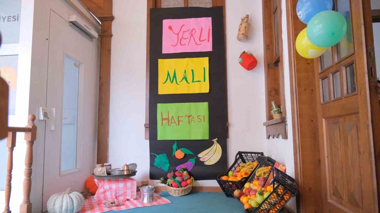 İNEGÖL BELEDİYESİ ENGELSİZ YAŞAM MERKEZİNDE TUTUM, YATIRIM VE TÜRK MALLARI HAFTASI KUTLANDI.