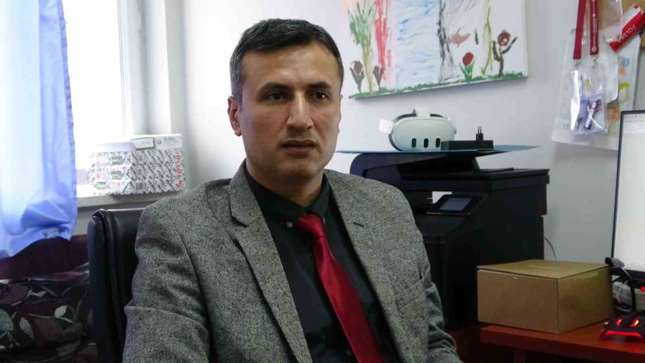 İNÖNÜ ÜNİVERSİTESİ EĞİTİM FAKÜLTESİ ÖĞRETİM ÜYESİ PROF. DR. İSMAİL ŞAN, YAPAY ZEKANIN GÜNLÜK...