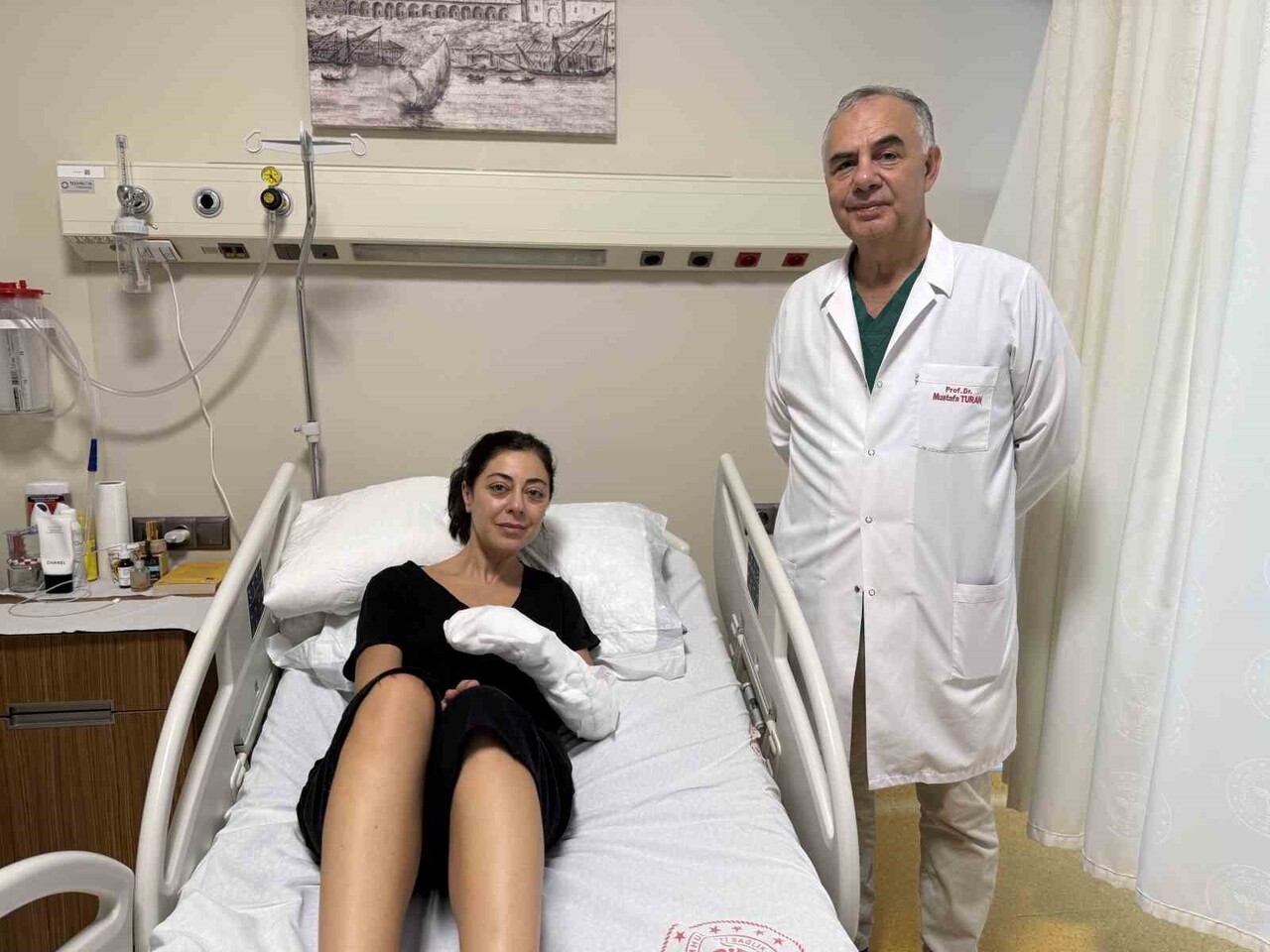 İSTANBUL'DA ARKADAŞLARIYLA KEYİFLİ BİR AKŞAM GEÇİRMEK İSTEYEN 41 YAŞINDAKİ DERYA YAVAŞ, İDDİAYA...