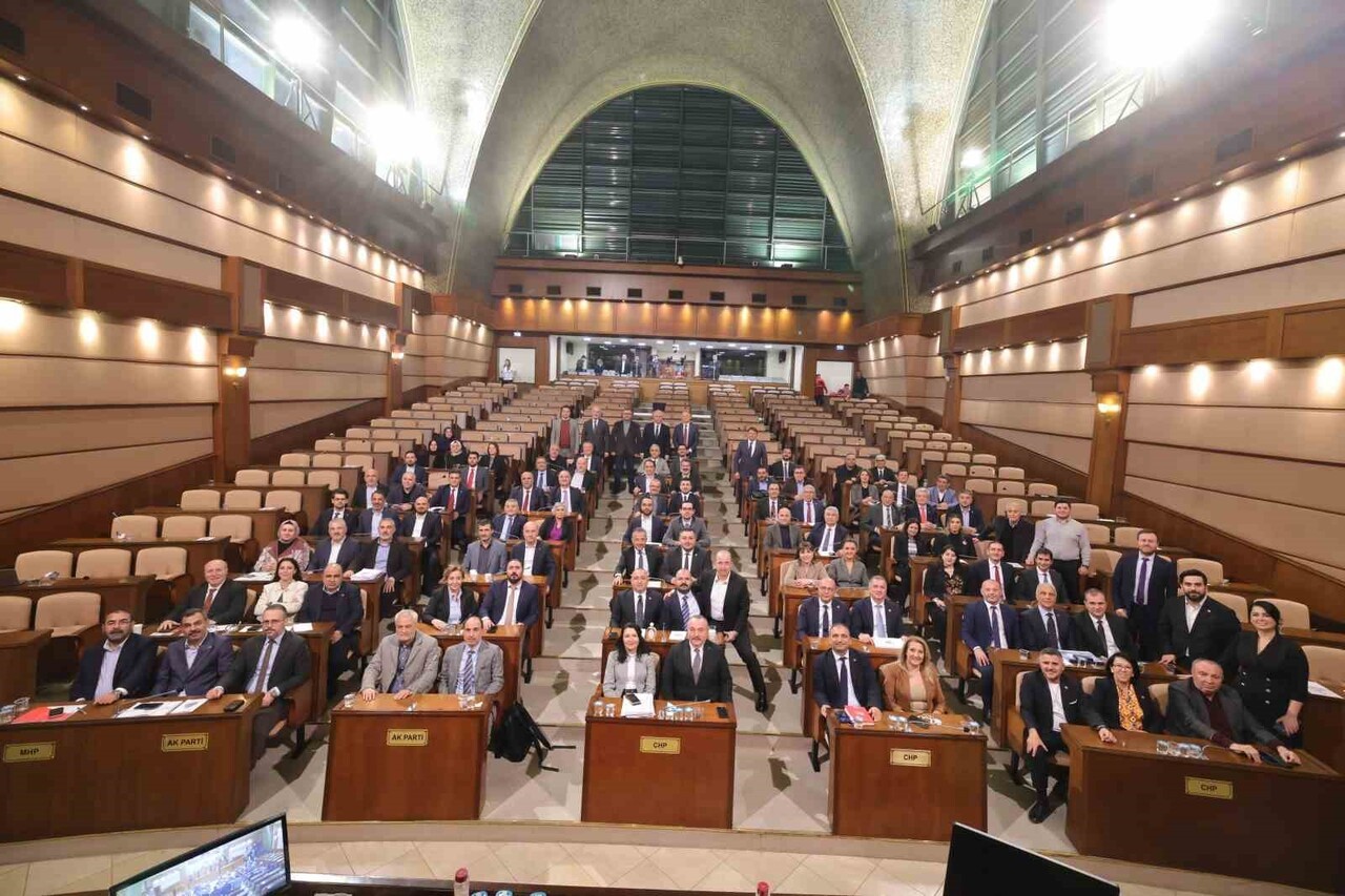 İSTANBUL BÜYÜKŞEHİR BELEDİYESİ (İBB) MECLİSİ ARALIK AYI OLAĞAN TOPLANTISI'NDA GERÇEKLEŞTİRİLEN...