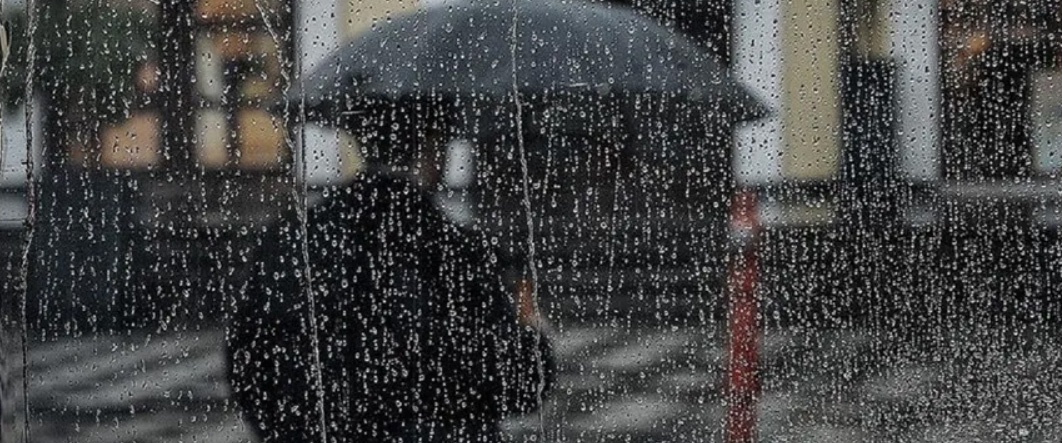 İstanbul için "Pastırma Yazı" bitti, kış sert geliyor! AKOM hafta sonu için saat verdi: