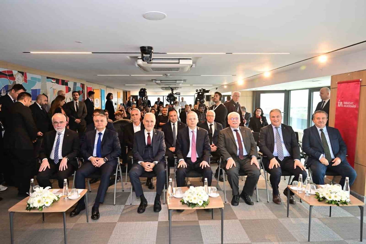 İSTANBUL TİCARET ÜNİVERSİTESİ AHİ ÇELEBİ KAMPÜSÜ'NDE EĞİTİM İŞBİRLİĞİ PROTOKOLÜ İMZA TÖRENİ...