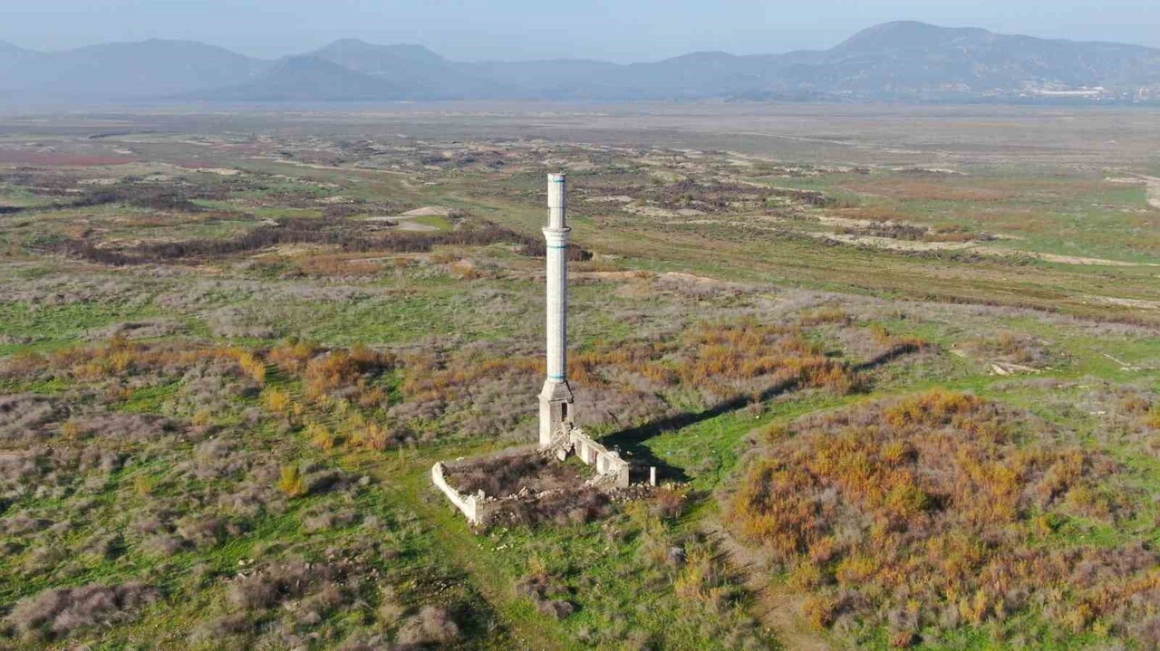 İZMİR’DE ETKİLİ OLAN KURAKLIK VE YETERSİZ YAĞIŞLAR NEDENİYLE BARAJLARDAKİ SU SEVİYELERİ KRİTİK...