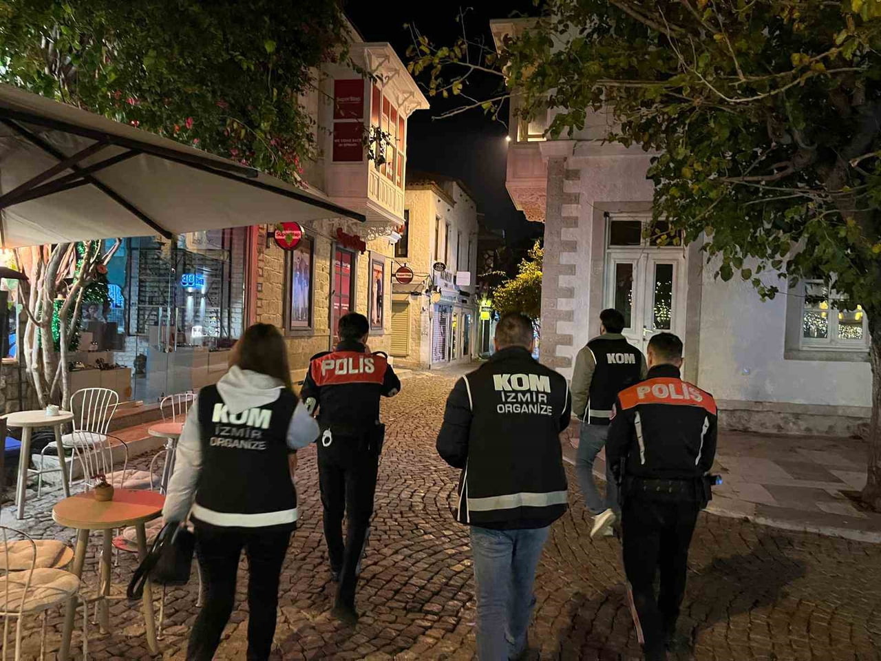 İZMİR’İN TURİSTİK İLÇESİ ÇEŞME'DE, YILBAŞI ETKİNLİKLERİNİN HUZUR VE GÜVEN ORTAMINDA GEÇMESİ...