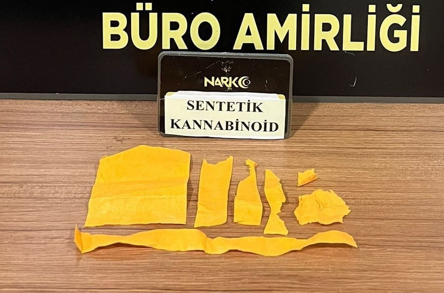 KAHRAMANMARAŞ'TA NARKOTİK POLİSİNİN YAPTIĞI ÇALIŞMADA  YAKALANAN UYUŞTURUCU TACİRİ 4 ŞÜPHELİ...