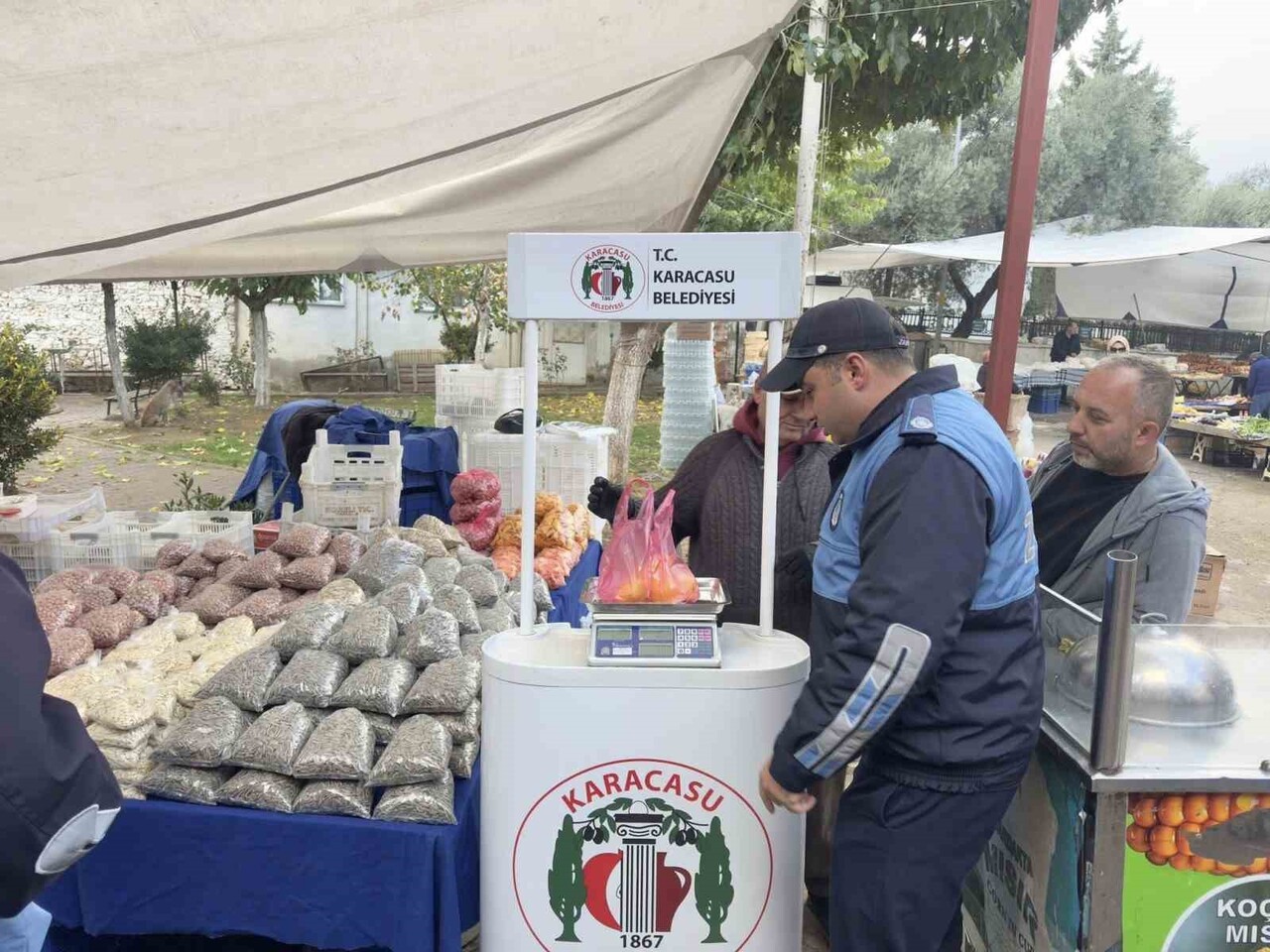 KARACASU’DA TARTI KONTROL NOKTASI