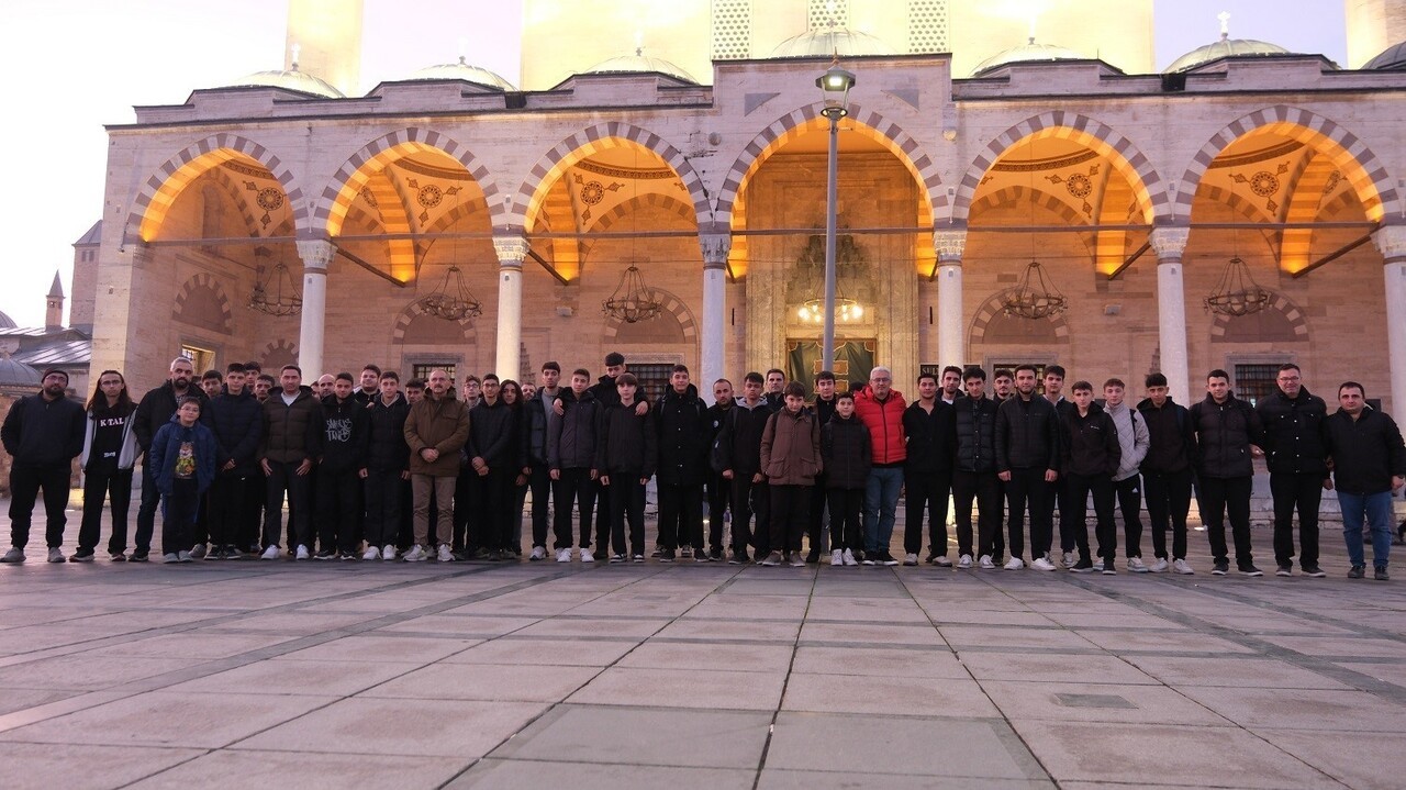 KARATAY GENÇLİK MECLİSİ ORTAÖĞRETİM ÇALIŞMA GRUBU’NUN DÜZENLEDİĞİ SABAH NAMAZI BULUŞMALARINDA...