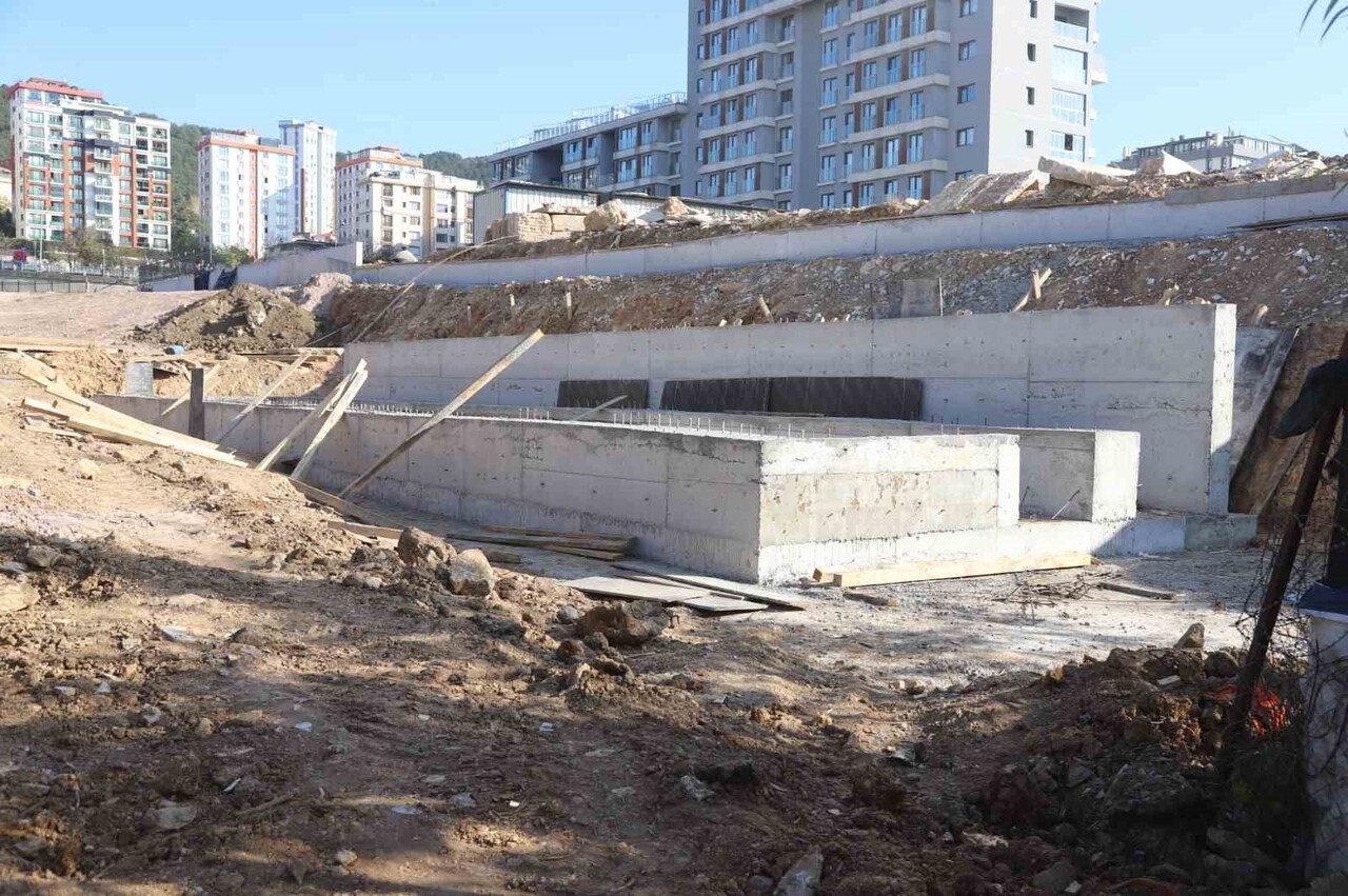 KARTAL’IN YEŞİL KORİDORU GENİŞLİYOR, KENTİN ORTASINA YENİ BİR DOĞA HATTI KURULUYOR