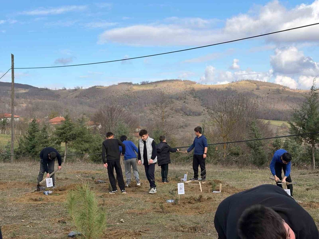 KAVAK’TA DOĞA İÇİN FİDAN EĞİTİM İÇİN KİTAP DESTEĞİ