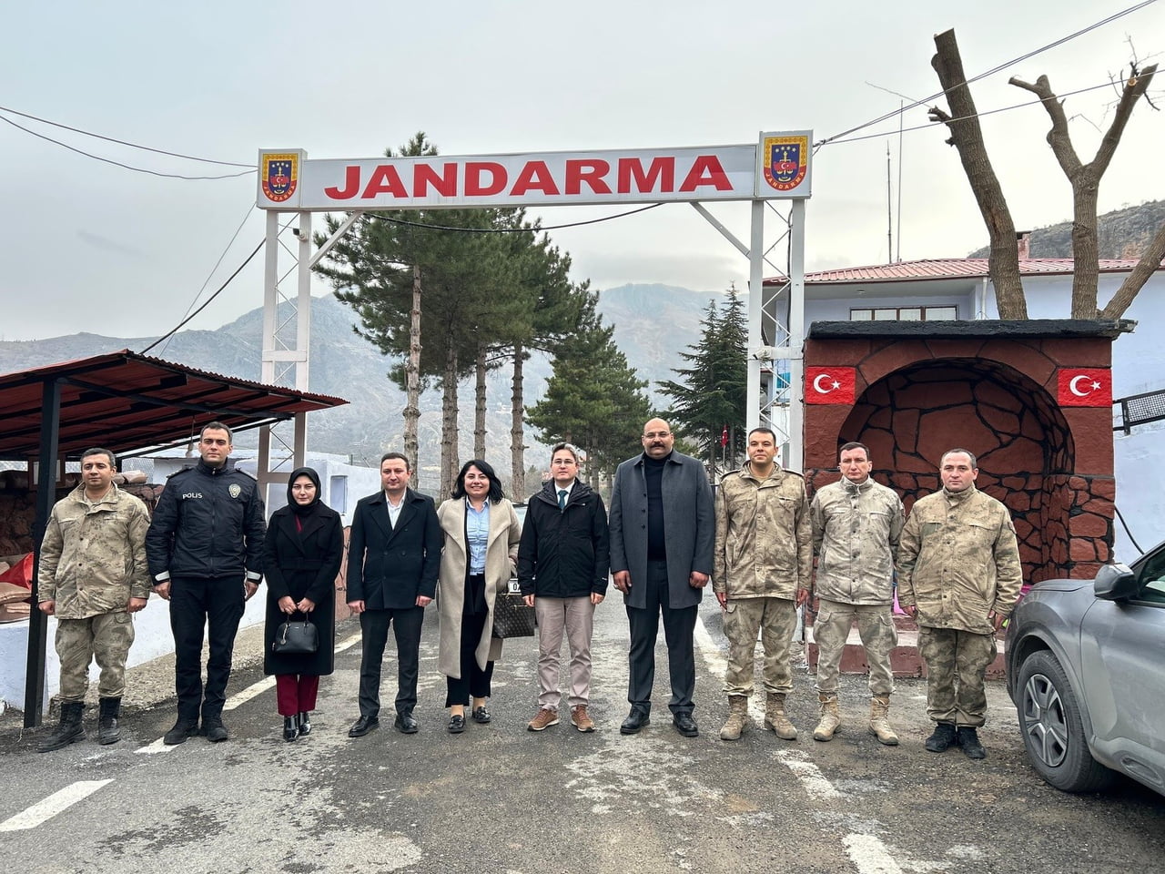 KAYMAKAM ARIKAN JANDARMA PERSONELİYLE BİR ARAYA GELDİ