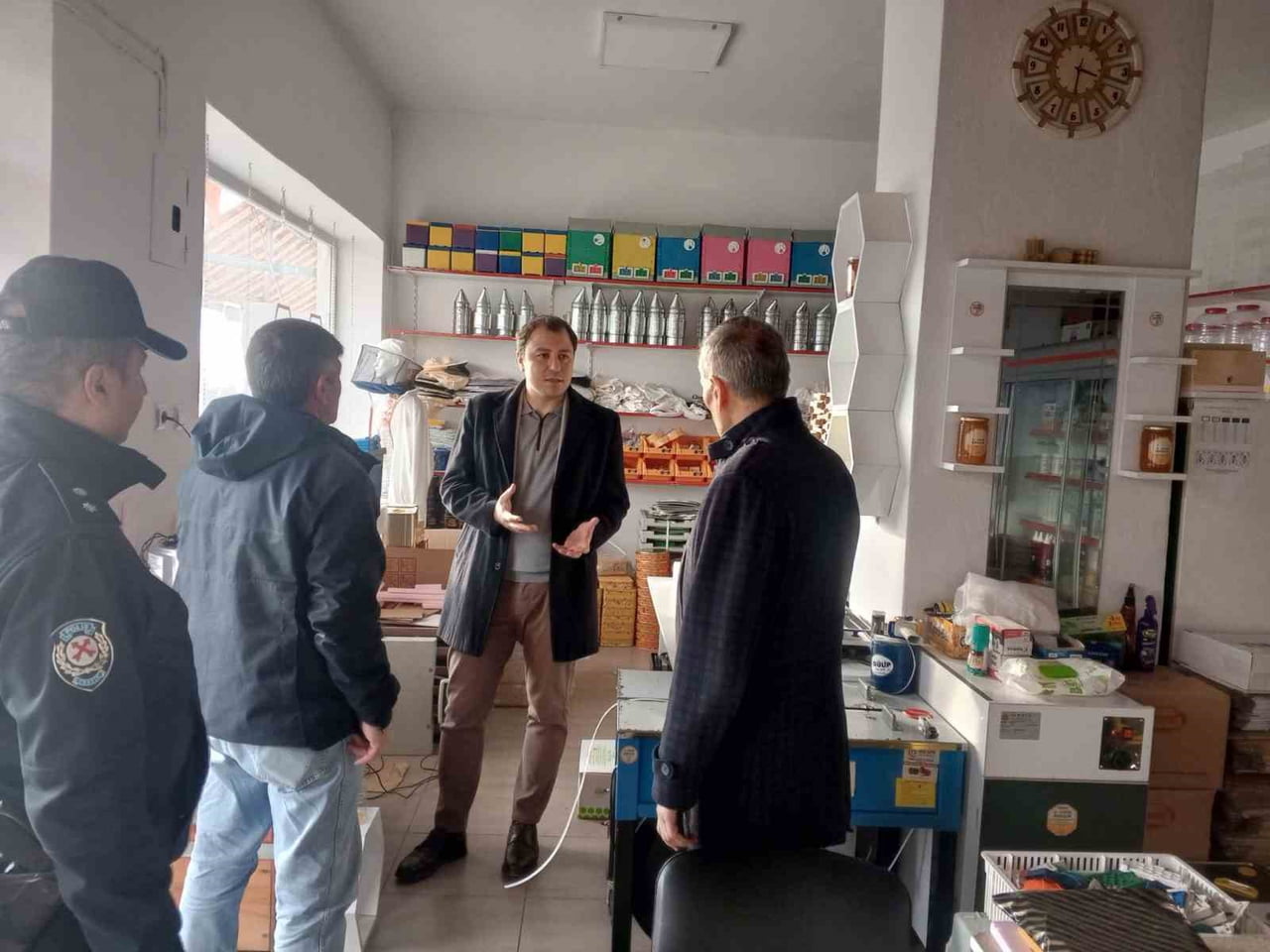 KAYMAKAM BAYRAM KURUMLARDA YÜRÜTÜLEN ÇALIŞMALARI YERİNDE İNCELEDİ