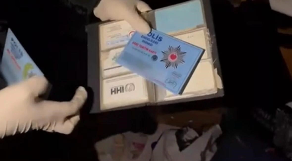 KAYSERİ’DE POLİS EKİPLERİ TARAFINDAN UYUŞTURUCUYLA MÜCADELE ÇERÇEVESİNDE YAPILAN ‘NARKO-KAPAN’...